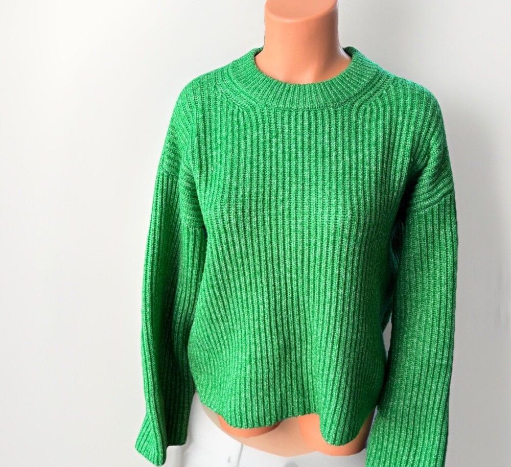 Tu Green Knit Crew Neck Pullover Sweater Size 12 Vibrant Ribbed